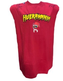 Hogan's Beach Shop Hulkamania Face Signed Tear Off T-shirt