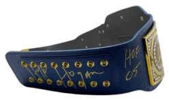 Hogan's Beach Shop Universal Championship Blue Replica Title Signed -Best Souvenir Shop 933f5c5c 25c9 4dde ae01 acaf9914afc0